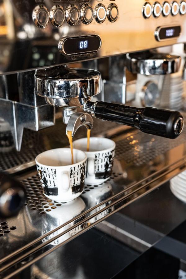 Bistrotel 'T Amsterdammertje Nieuwersluis エクステリア 写真
