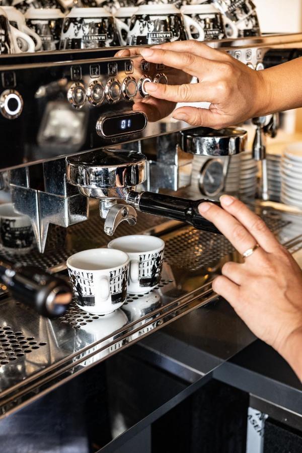 Bistrotel 'T Amsterdammertje Nieuwersluis エクステリア 写真